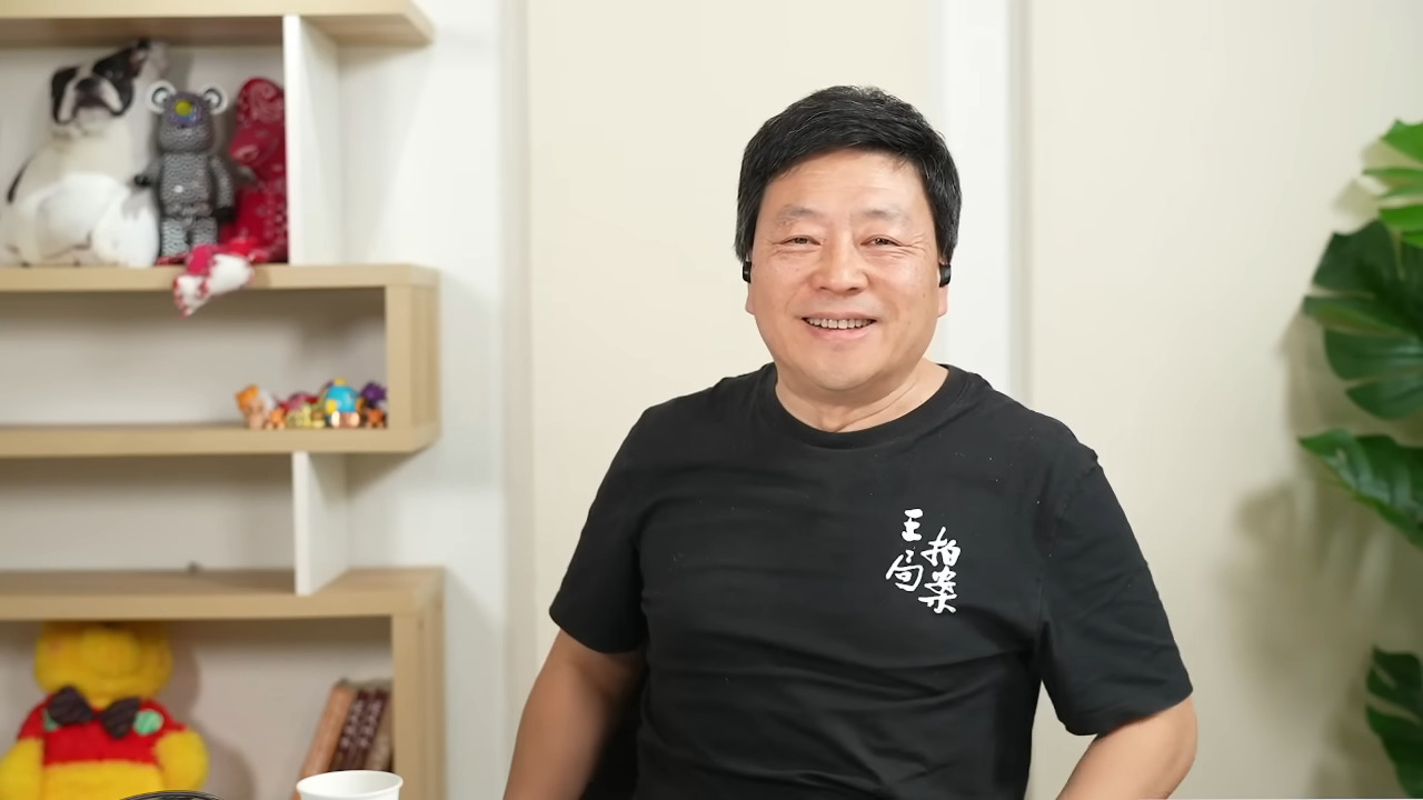 王局连线猫叔：我来总结一下李颖的网络变现史【直播切片】 - YouTube - 0-0-45